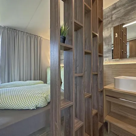 Chalet Seeblick - Tiny Nr 4 *
