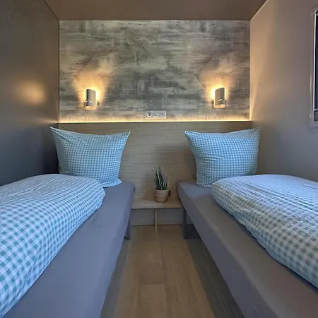Chalet Seeblick - Tiny Nr 4 *